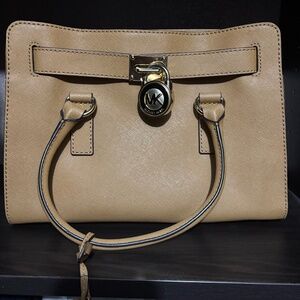 Michael Kors Crossbody Purse